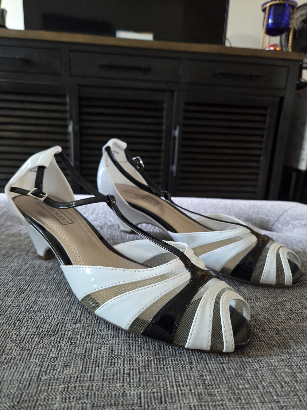 Laura Scott Black and White T-Strap Low Heel Dress Pumps Size 10M